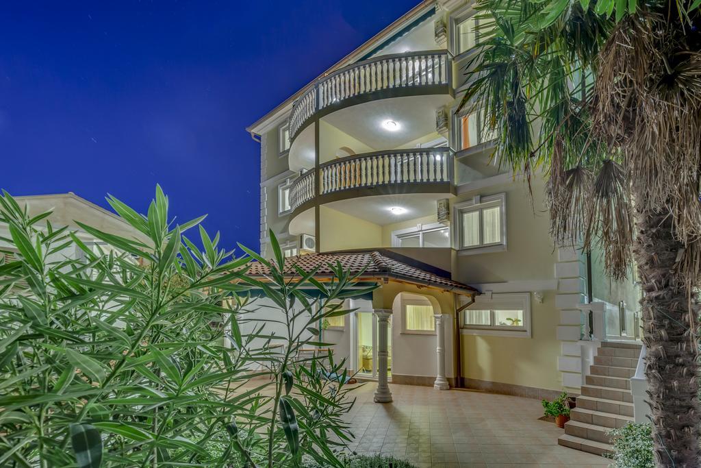 Apartments Villa Maria Crikvenica Zewnętrze zdjęcie
